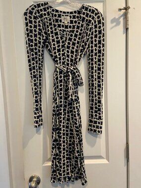 Milly Navy & White Geo Print Jersey Tie Belt Dress in Size P ( XSmall)